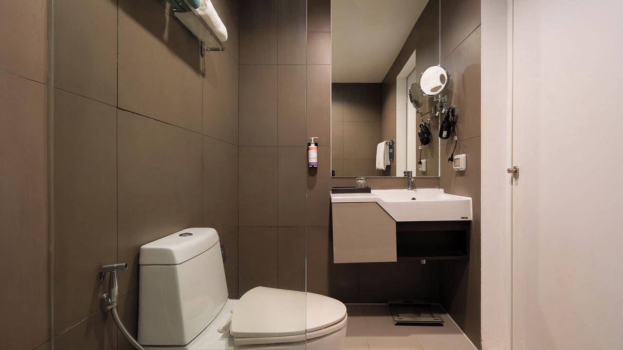 Photo of Bathroom in Khlong Tan Nuea