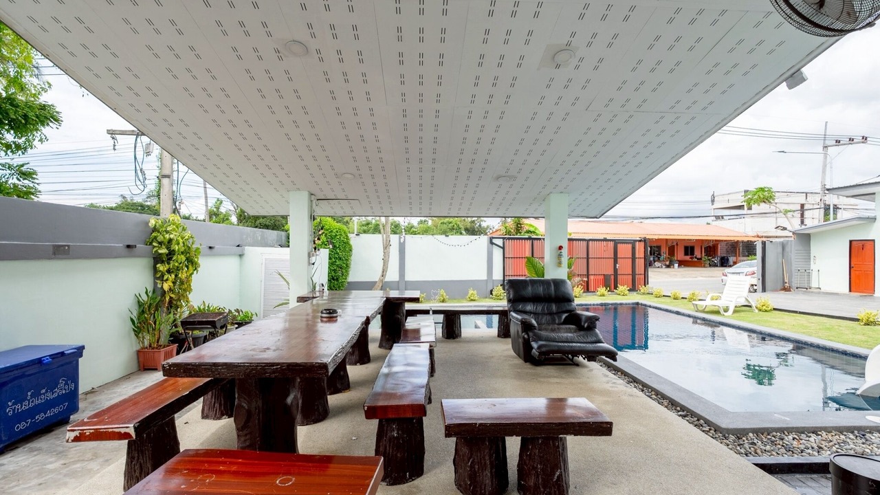 Photo of Outdoor in Pong
