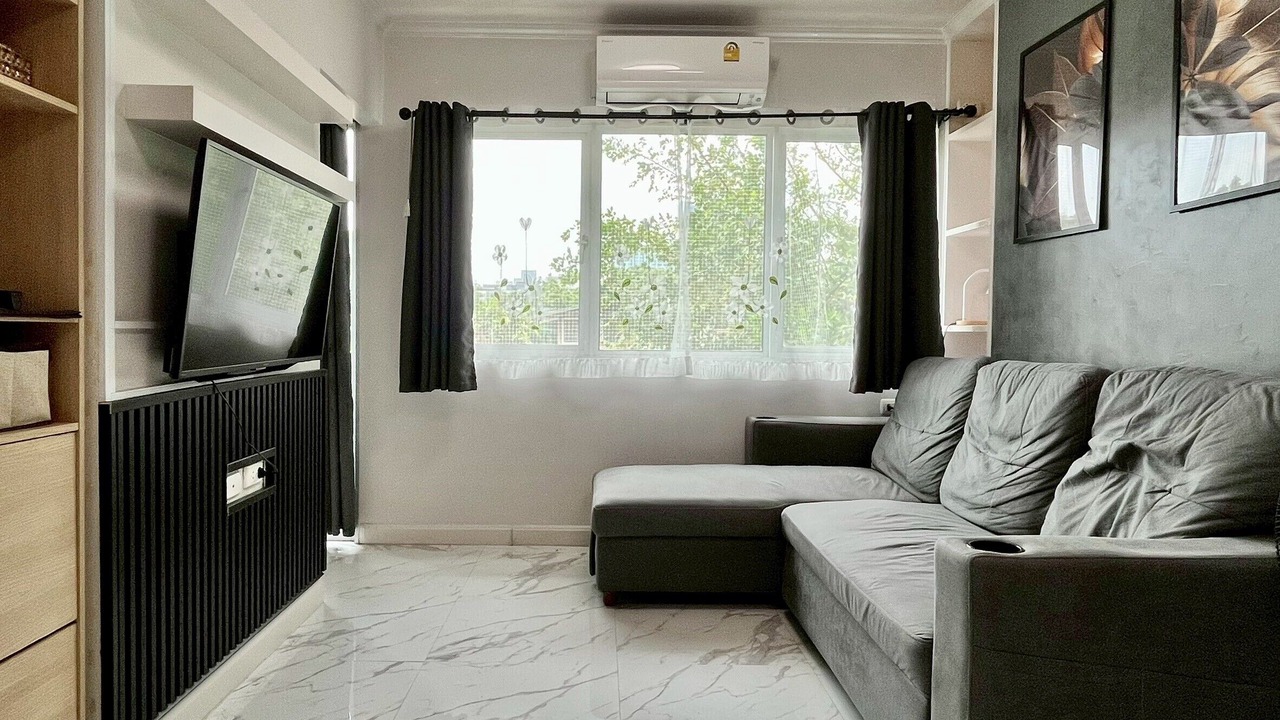 Photo of Livingroom in Phra Khanong
