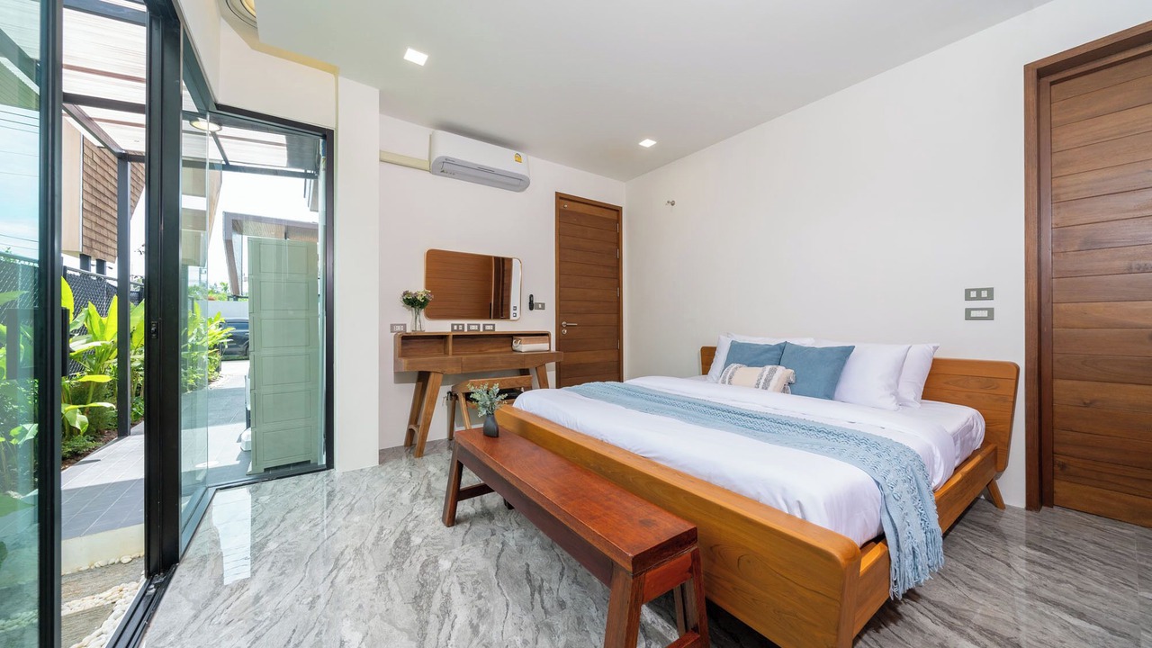 Photo of Bedroom in Chalong