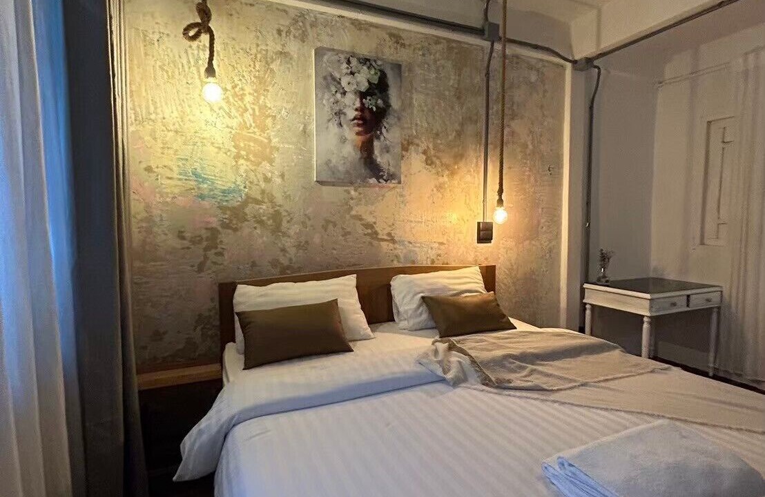 Photo of Bedroom in Phra Khanong Nuea