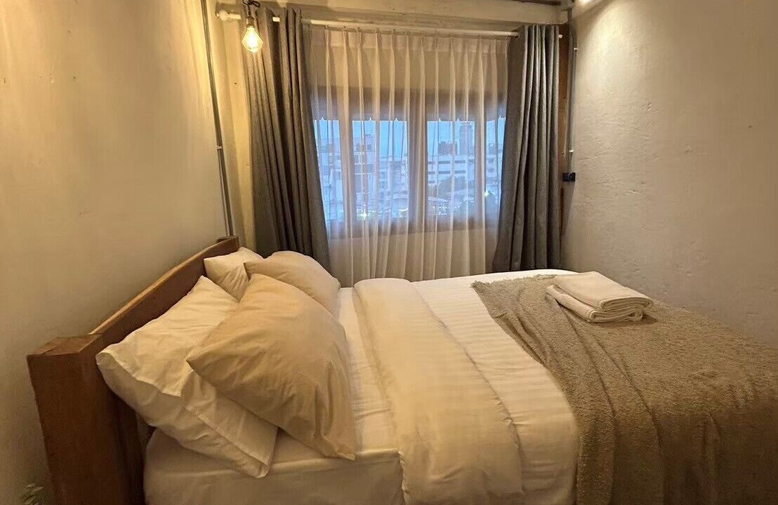 Photo of Bedroom in Phra Khanong Nuea