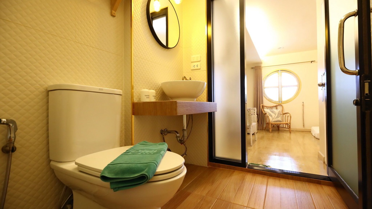 Photo of Bathroom in Old City