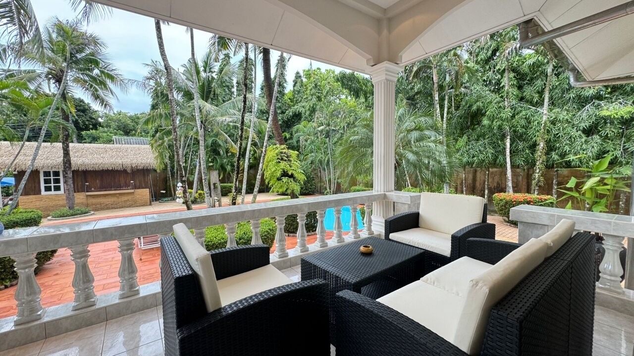 Photo of Patio Balcony in Ban Saiyuan