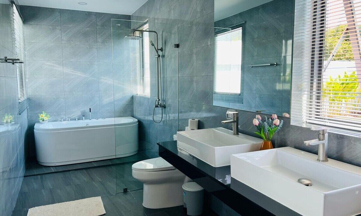 Photo of Bathroom in Wichit