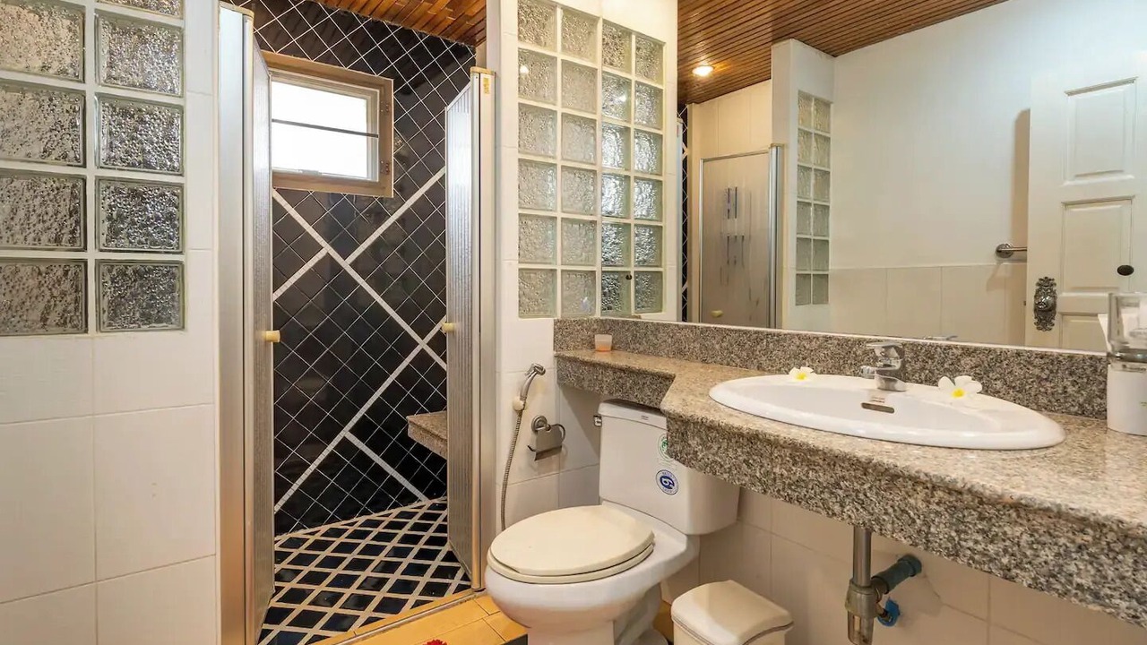 Photo of Bathroom in Kamala