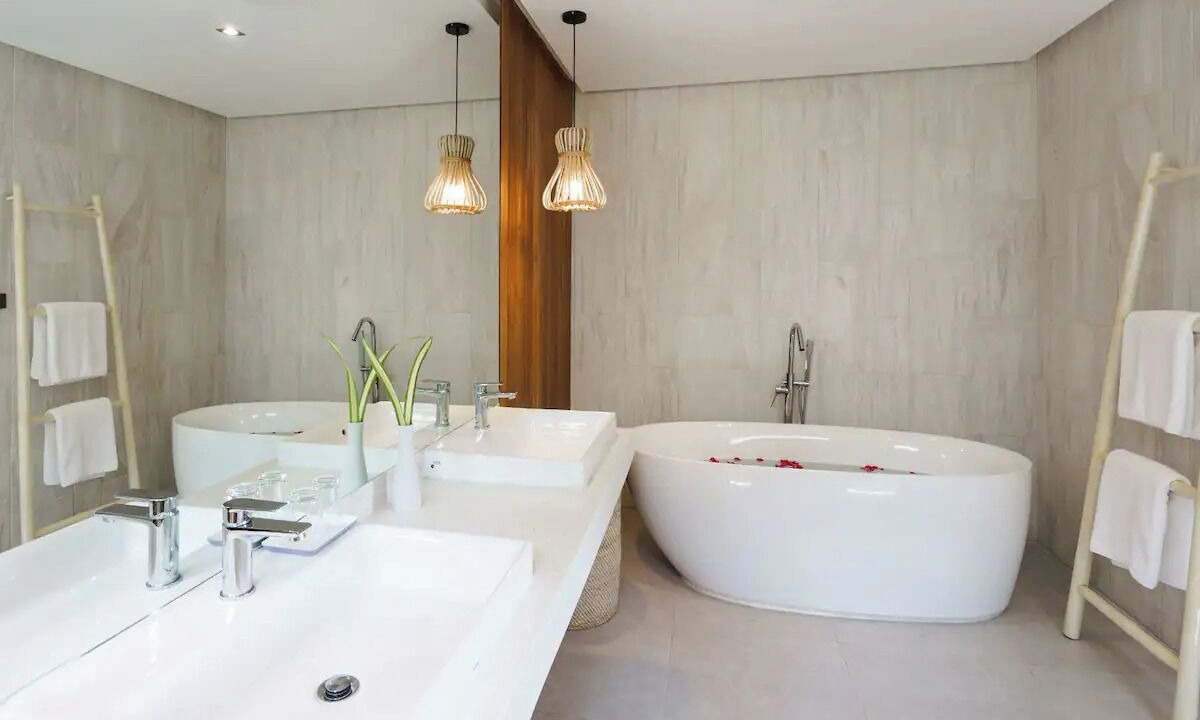 Photo of Bathroom in Laem Set