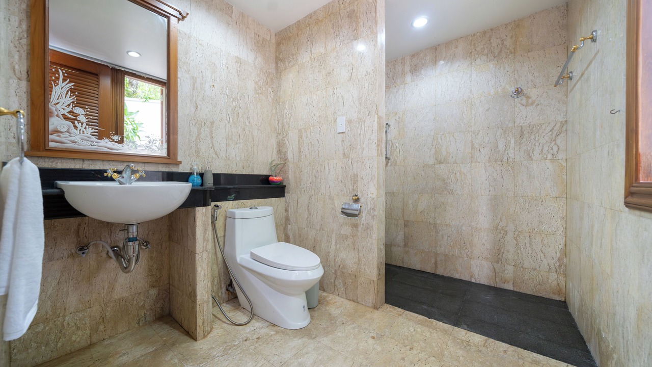 Photo of Bathroom in Kamala
