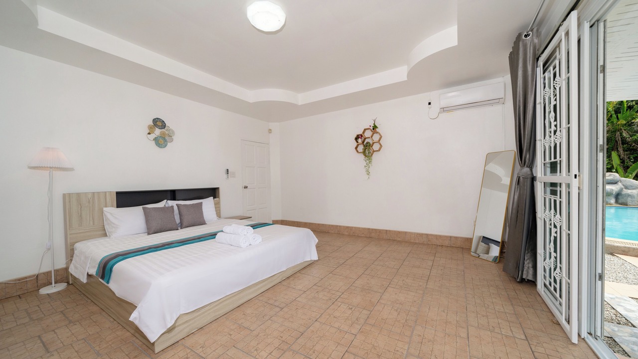 Photo of Bedroom in Karon