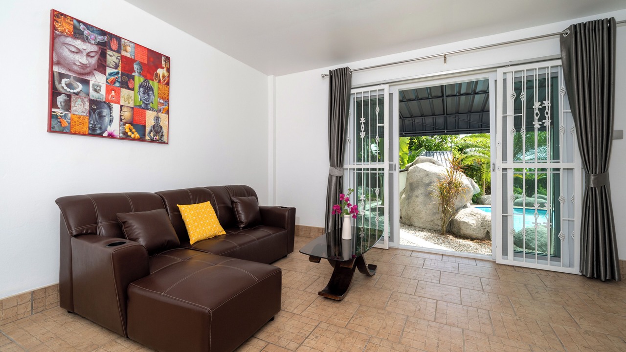 Photo of Livingroom in Karon