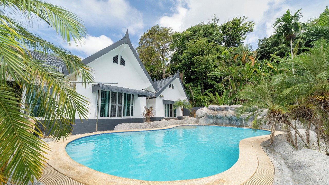 Photo of Outdoor in Karon