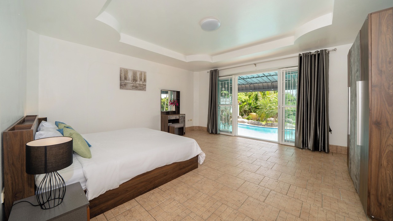 Photo of Bedroom in Karon