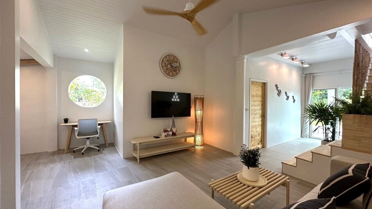 Photo of Livingroom in Chalong