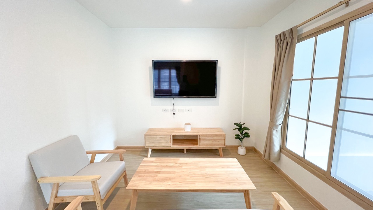 Photo of Livingroom in Nanai Road