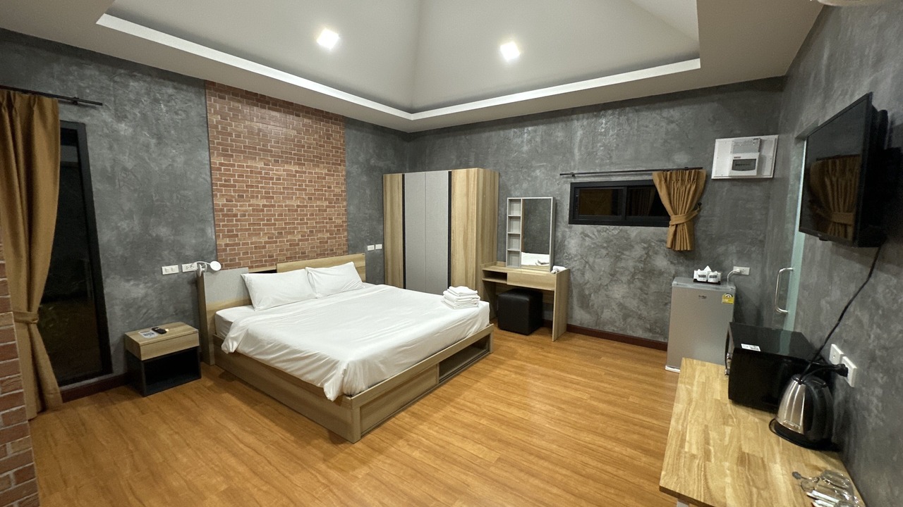 Photo of Bedroom in Chalong