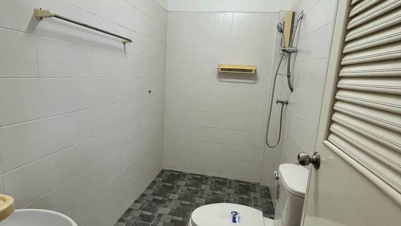 Photo of Bathroom in Talat Nuea