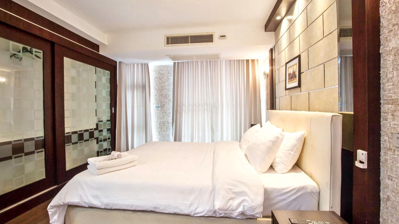 Photo of Bedroom in Khlong Toei Nuea