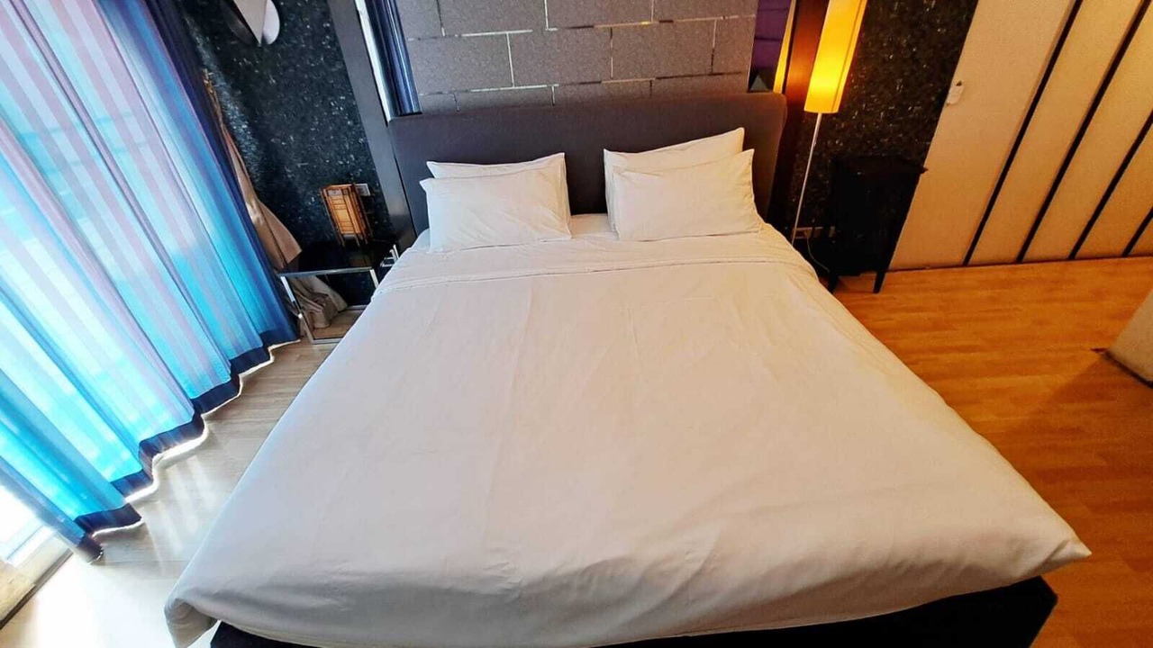 Photo of Bedroom in Khlong Toei Nuea