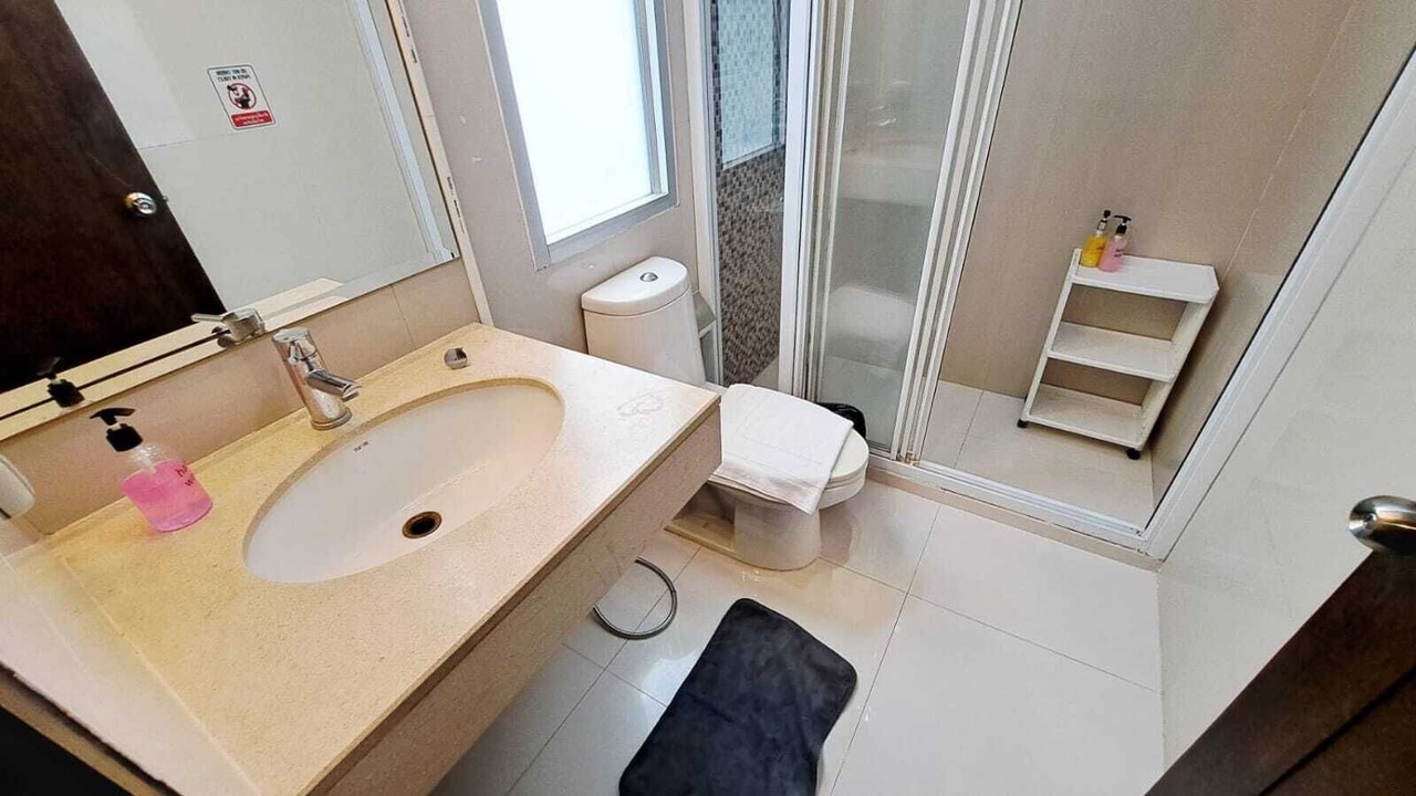 Photo of Bathroom in Khlong Toei Nuea