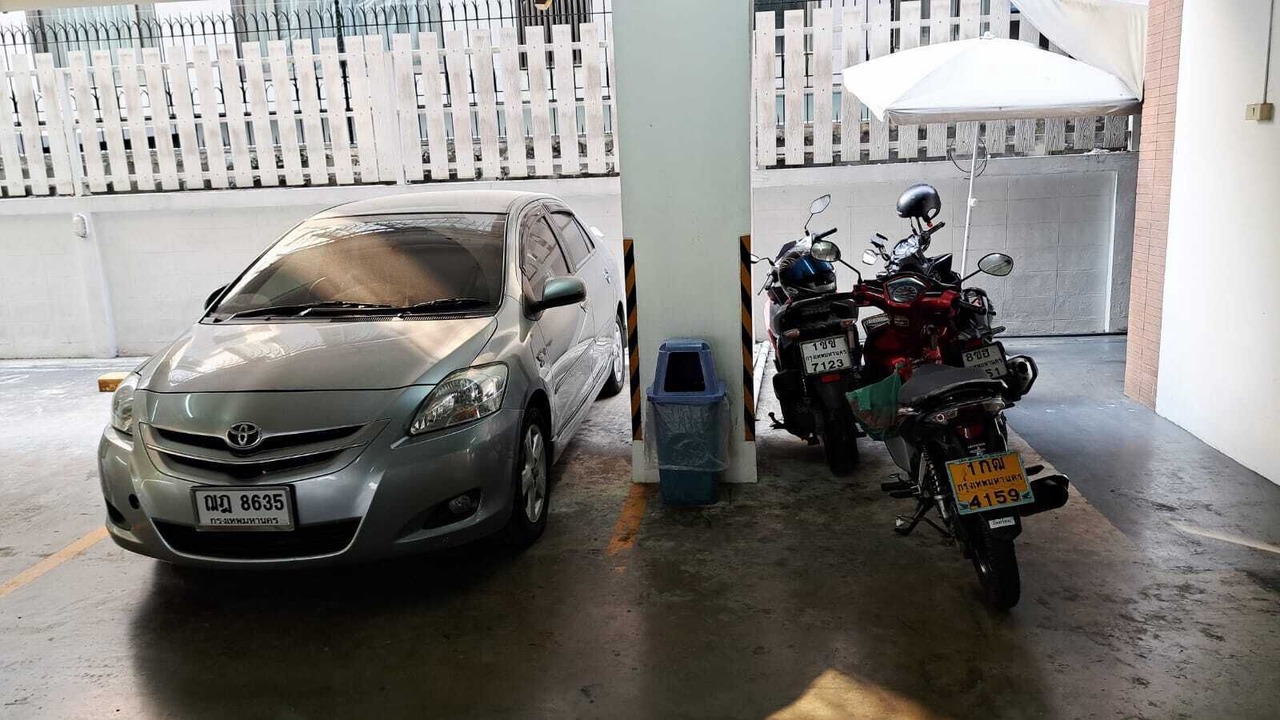 Photo of Outdoor in Khlong Toei Nuea