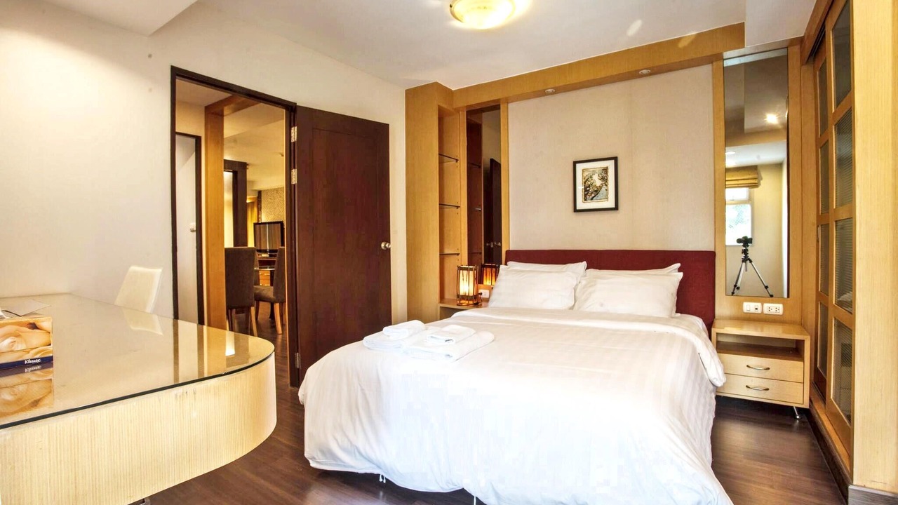 Photo of Bedroom in Khlong Toei Nuea