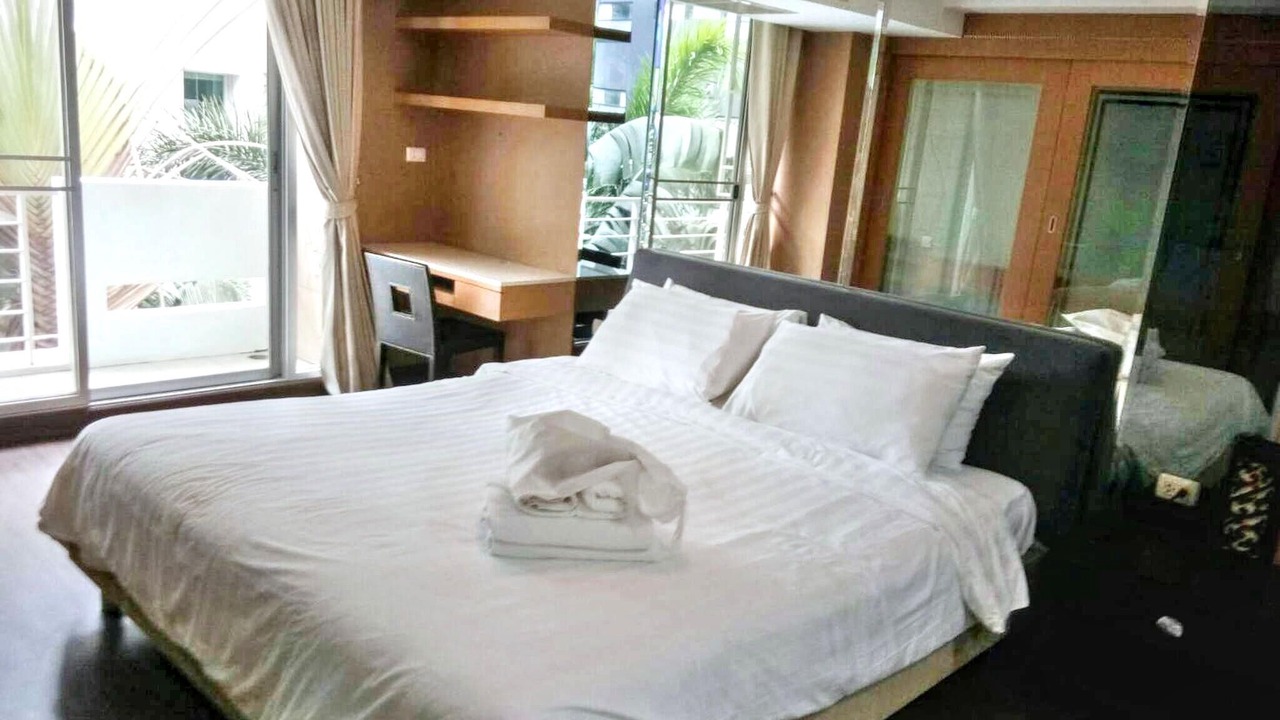 Photo of Bedroom in Khlong Toei Nuea