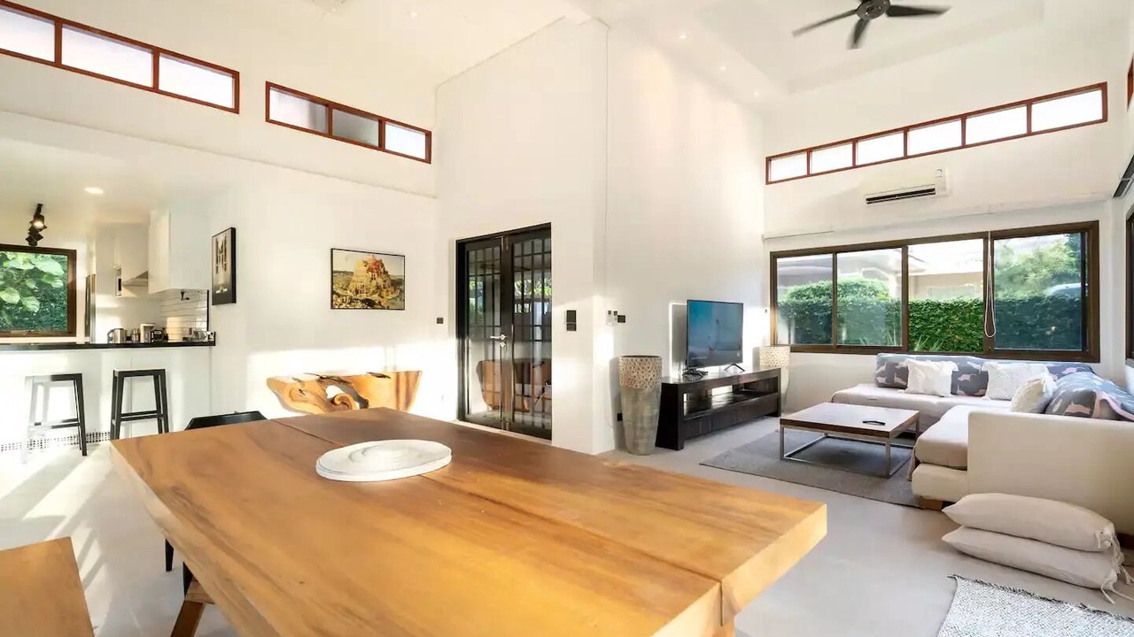 Photo of Livingroom in Nai Harn