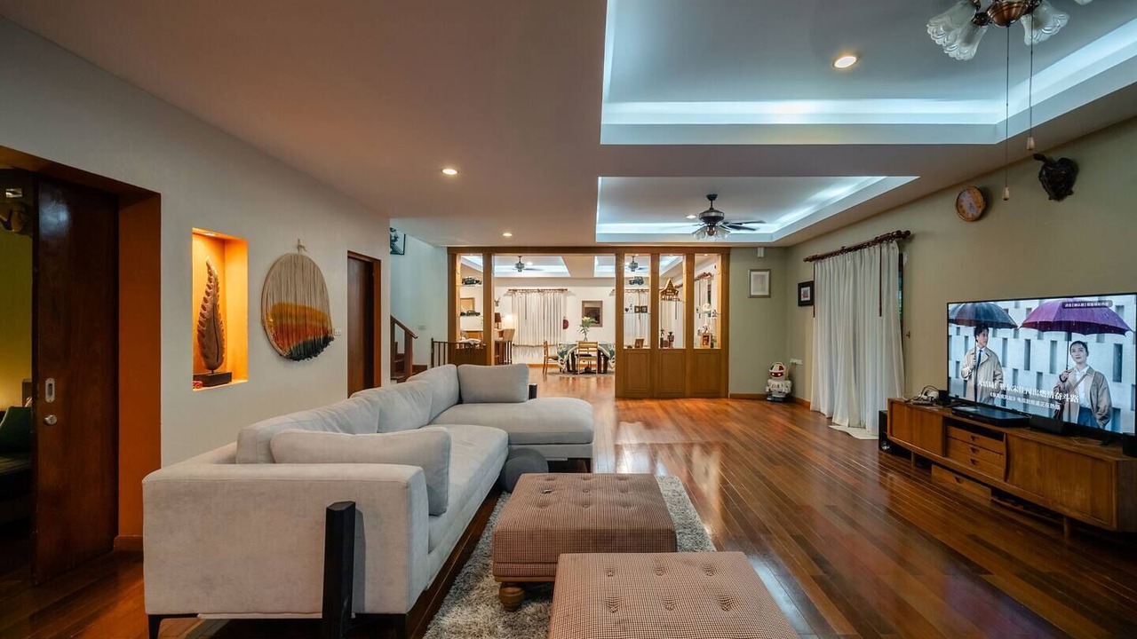 Photo of Livingroom in Nai Harn