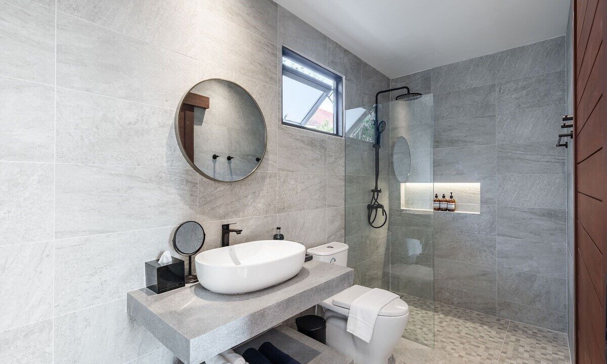 Photo of Bathroom in Ang Thong