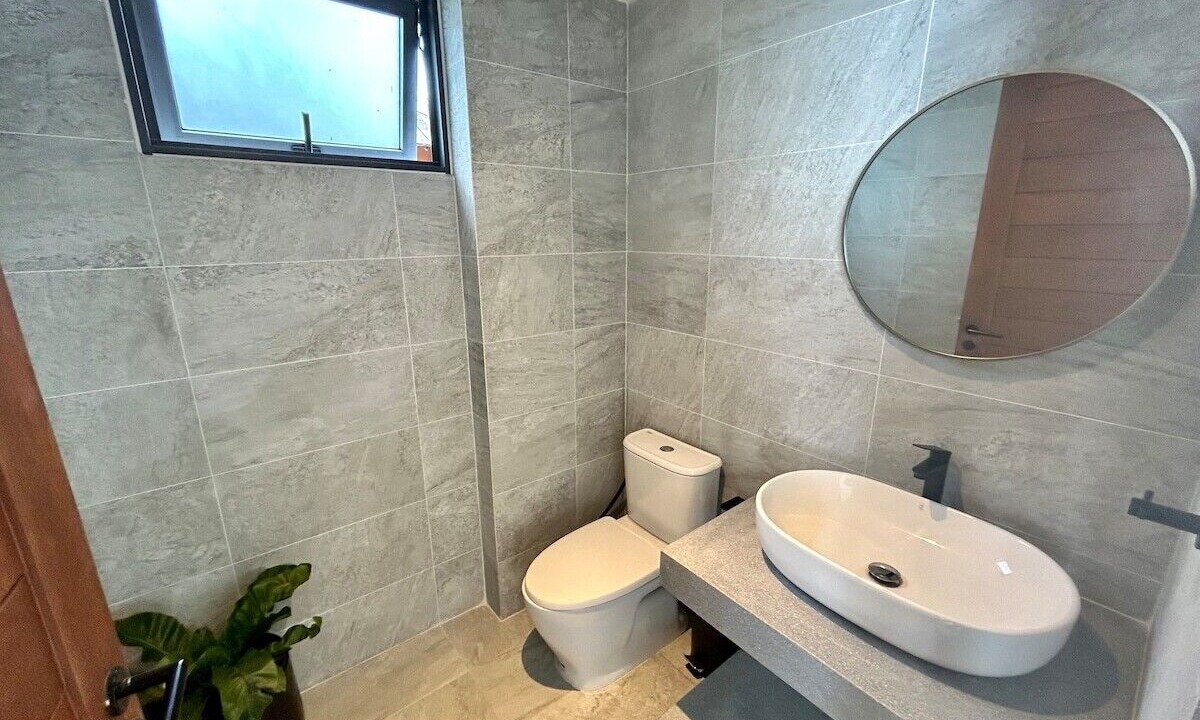 Photo of Bathroom in Ang Thong