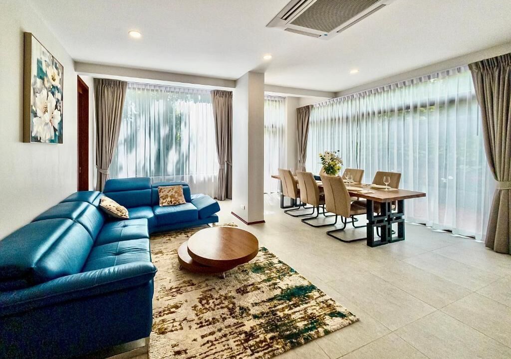 Photo of Livingroom in Karon