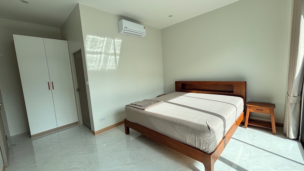 Photo of Bedroom in Chalong