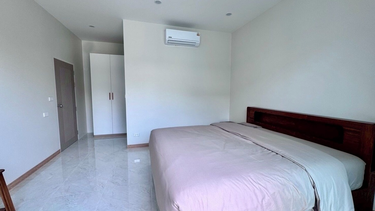 Photo of Bedroom in Chalong