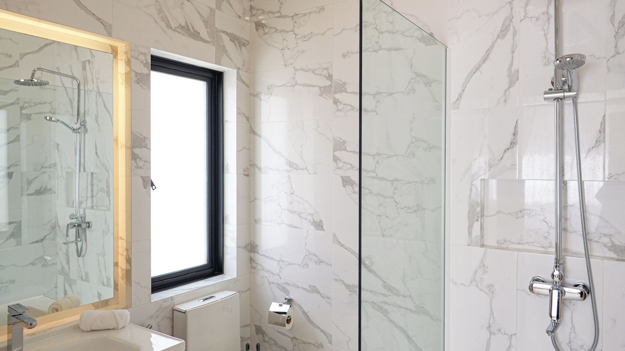Photo of Bathroom in Maret