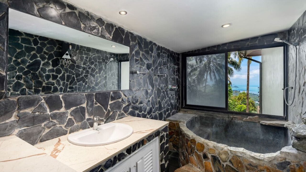 Photo of Bathroom in Na Thon