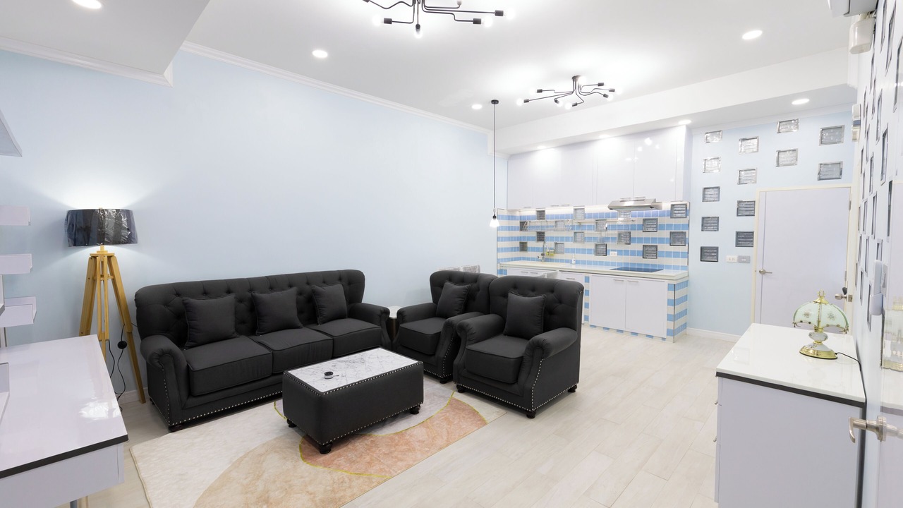 Photo of Livingroom in Khlong Tan