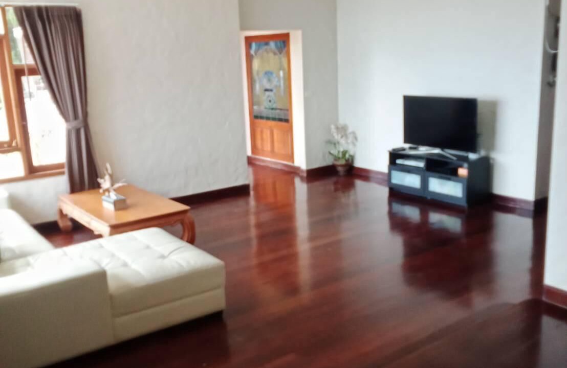 Photo of Livingroom in Nanai Road