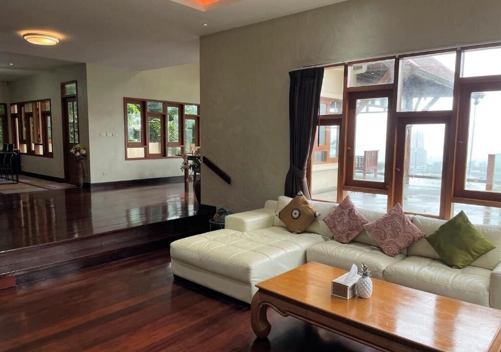 Photo of Livingroom in Nanai Road