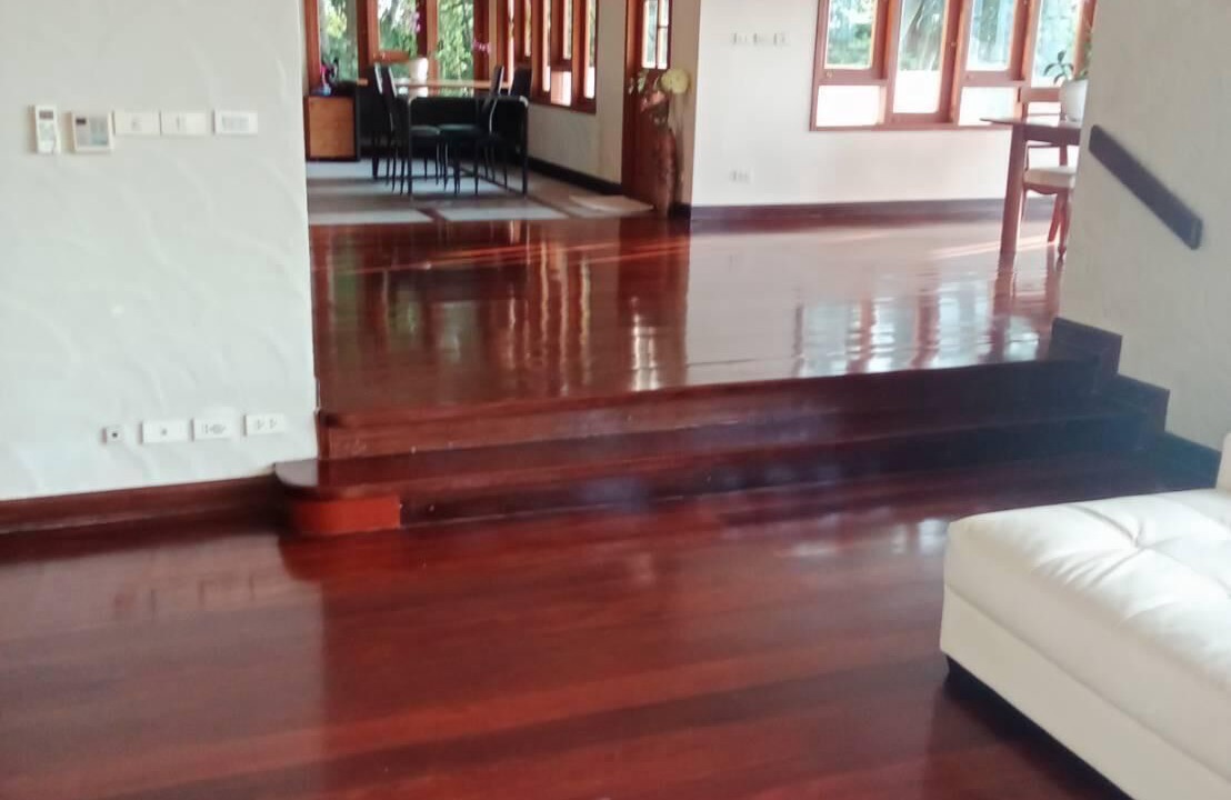 Photo of Livingroom in Nanai Road