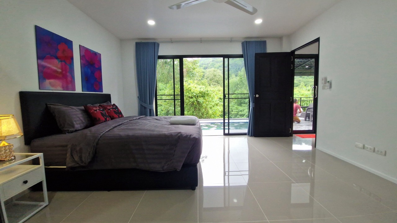 Photo of Bedroom in Chalong