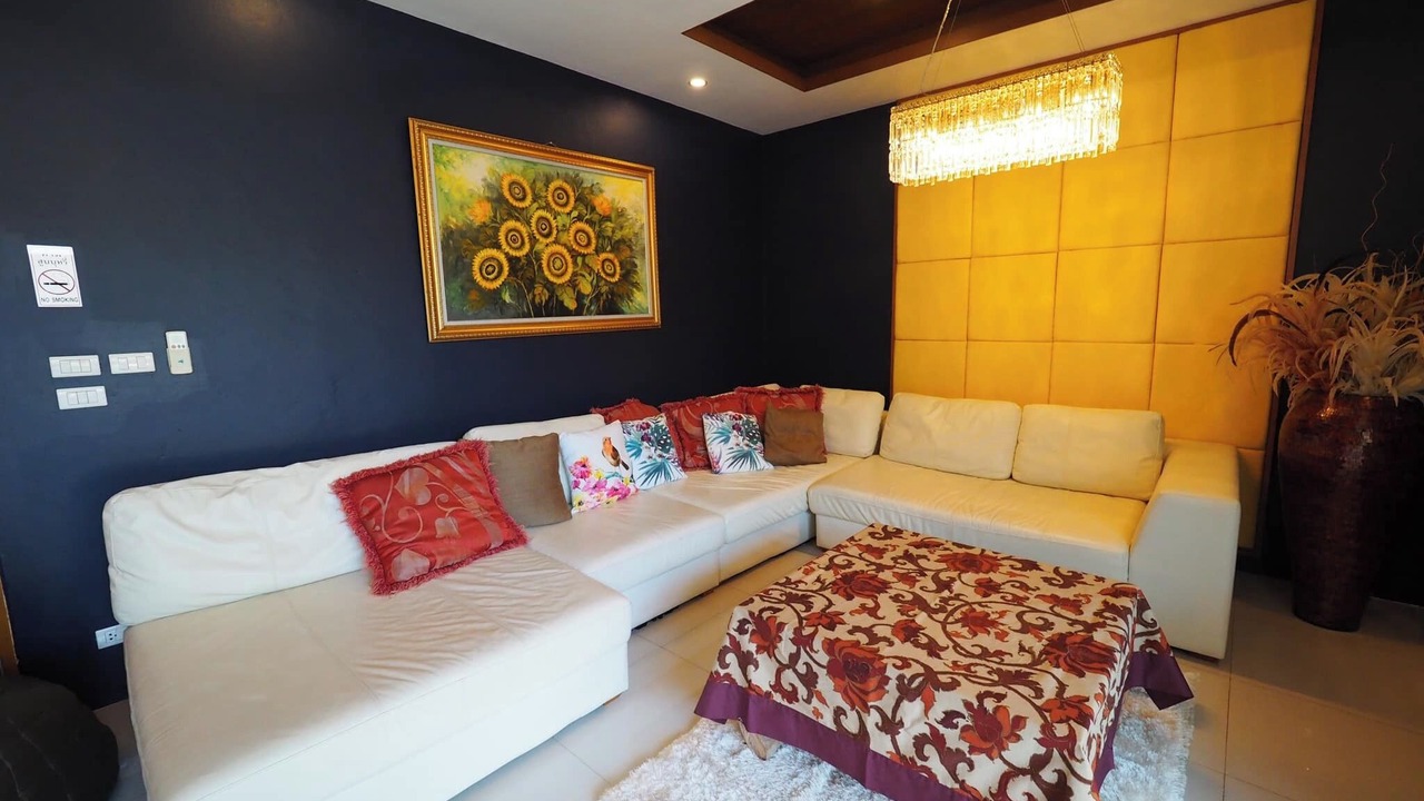 Photo of Livingroom in Chalong