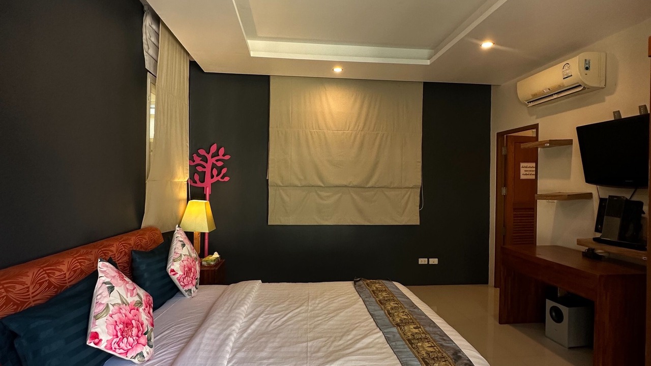 Photo of Bedroom in Chalong