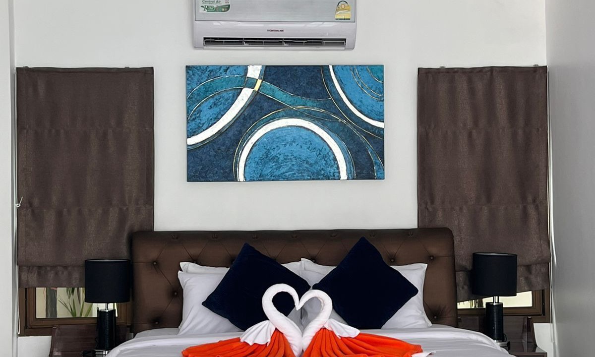 Photo of Bedroom in Chalong