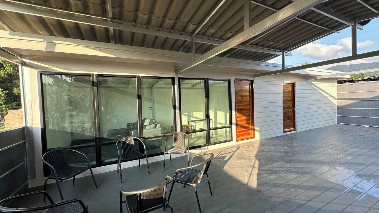 Photo of Patio Balcony in Wok Tum