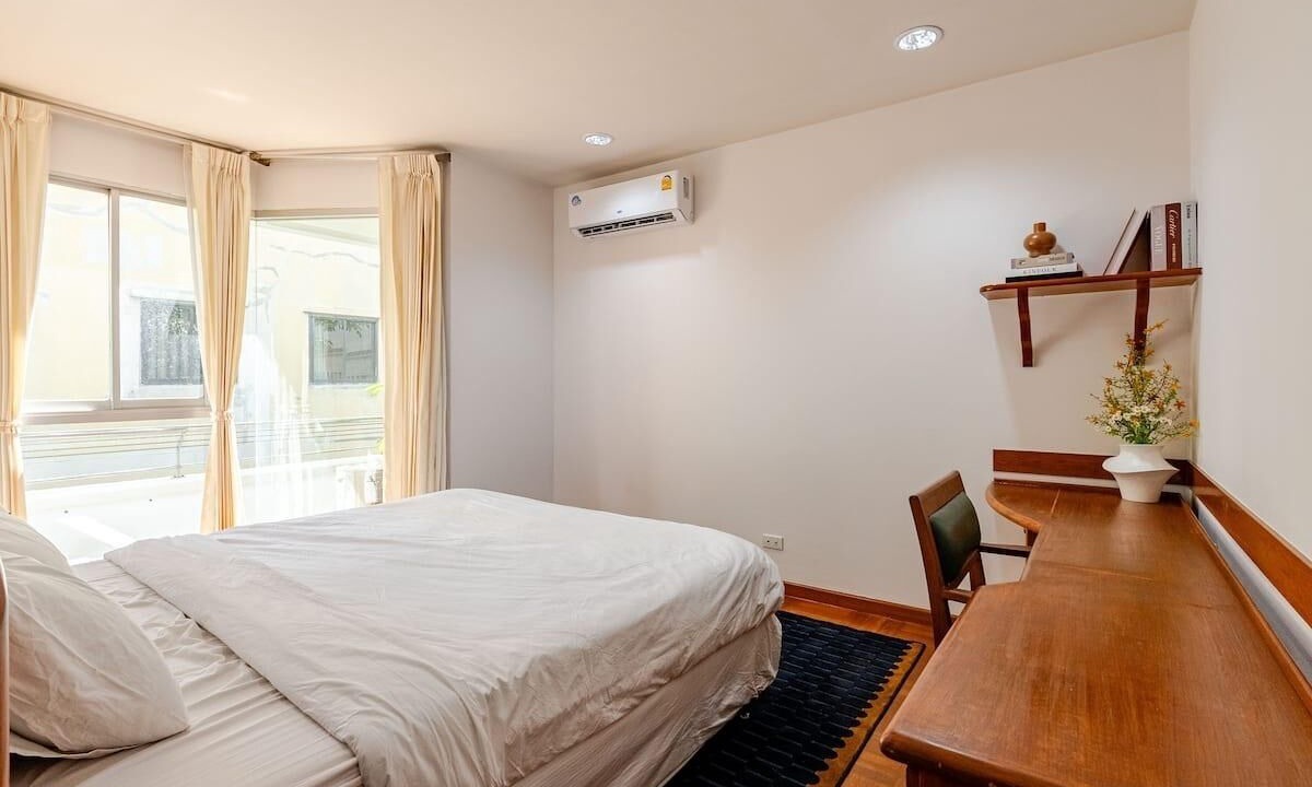 Photo of Bedroom in Asoke