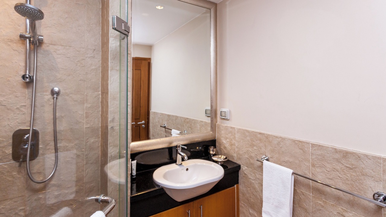 Photo of Bathroom in Yan Nawa