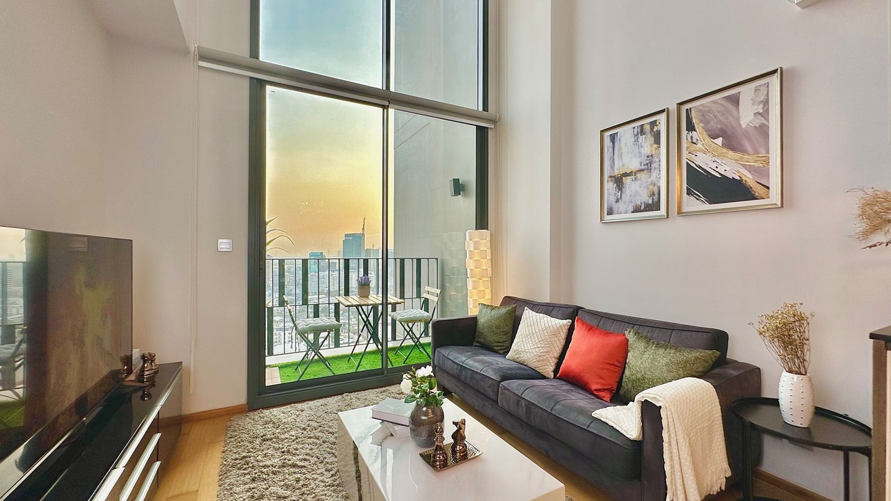 Photo of Livingroom in Khlong Tan