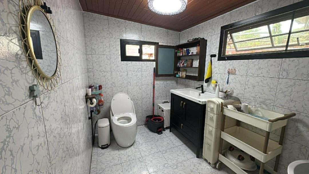 Photo of Bathroom in Thawat Buri