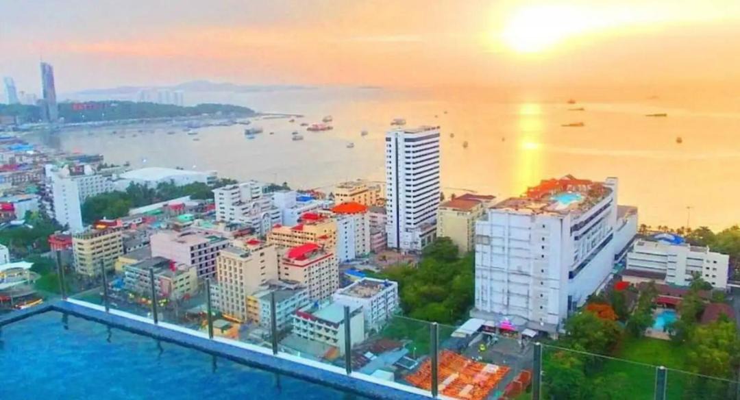 Photo of Others in Pattaya Bay