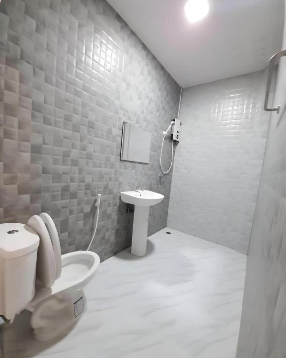 Photo of Bathroom in Photharam